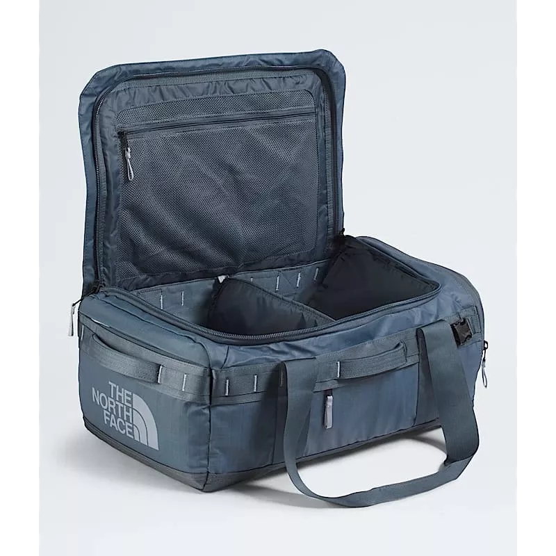 Ceļojumu soma The North Face Base Camp Voyager Duffel 42L - pelēka/sarmaini pelēka