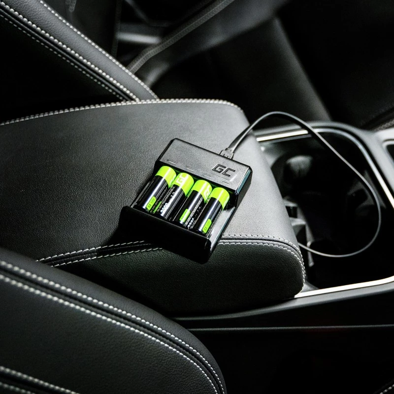 Akumulatora uzlādes ierīce zaļa Cell GC VitalCharger ar 4× AA 2000mAh NiMH baterijām