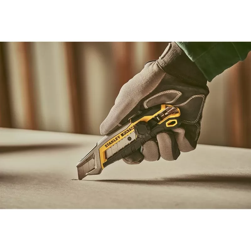 Utility knife Stanley FMHT10592-0 Melns Stainless steel dzeltena 18mm width 165mm length
