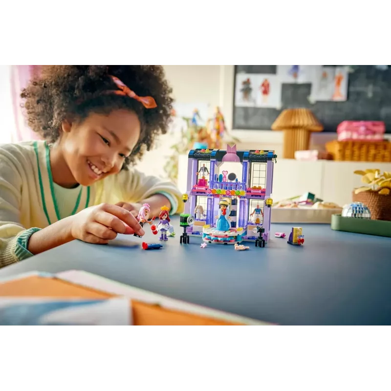 LEGO FRIENDS 42685 Heartlake City modes skate