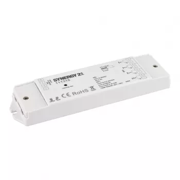 Synergy 21 LED Series EOS 05 4 kanālu kontrolieris + CC700
