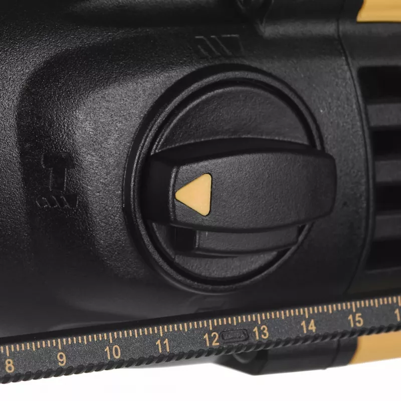 DeWALT D25133K āmurs-SDS Plus 1500 apgr./min. 800 W