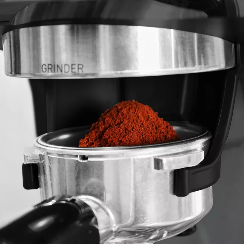 Espresso automāts GASTROBACK Design Advanced Urban Duo — pilnībā automātisks, 2,8 l ūdens tvertne, iebūvēta dzirnaviņas, 250 g pupiņu tvertne, 3000 W, melns