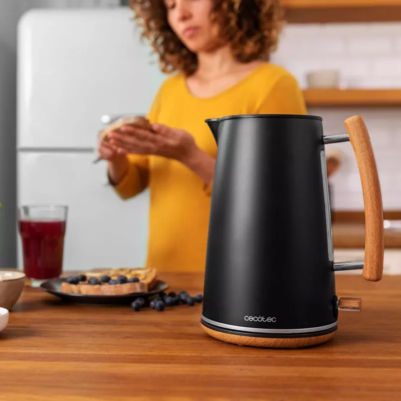 Electric kettle Cecotec 1.7L 2200W Melns Woody