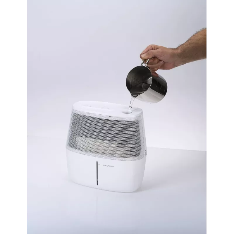 Stylies ALAZE mitrinātājs Natural 3 L Balts