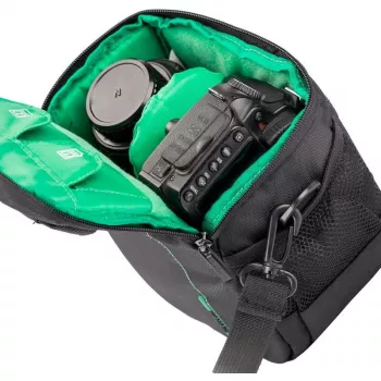 Plecu futrālis Rivacase 7420 melns SLR saderībai
