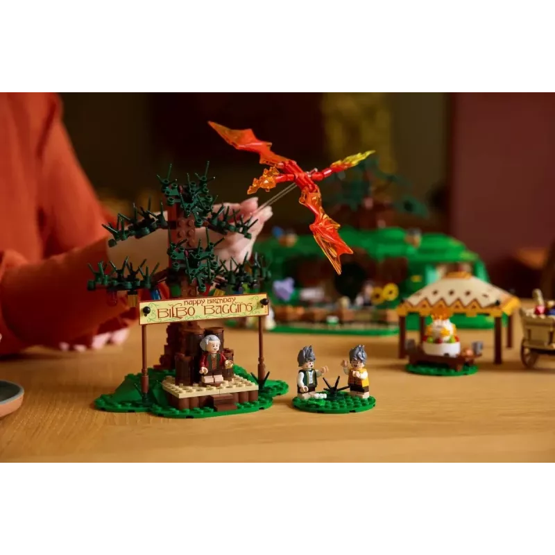 LEGO ICONS 10354 The Lord of the Rings: Shire