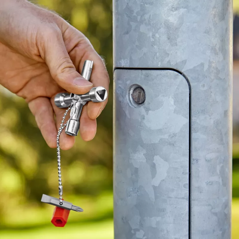 Komunālā/vadības skapja atslēga Knipex 00 11 03