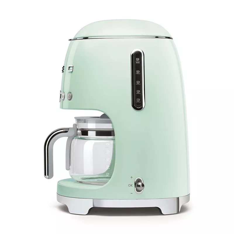 SMEG kafijas automāts pasteļzaļā krāsā DCF02PGEU