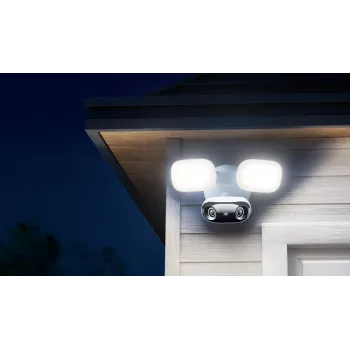 Āra prožektora kamera Reolink Floodlight Series F751W — 8 MP, F2.8mm/F1.6 objektīvs, IP66, Micro SD līdz 512 GB