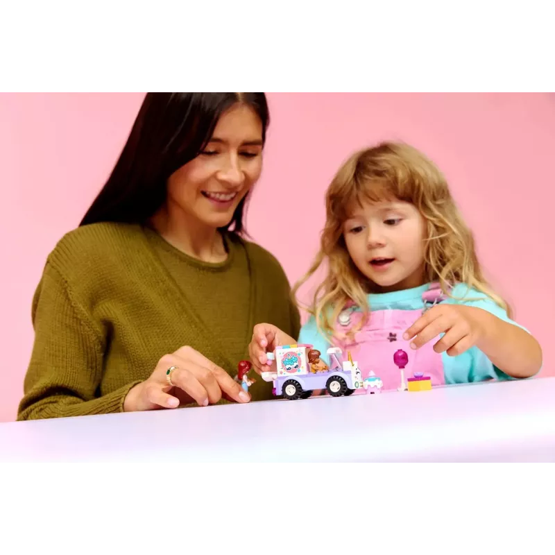 LEGO FRIENDS 42675 Vienradža kūkas piegādes auto
