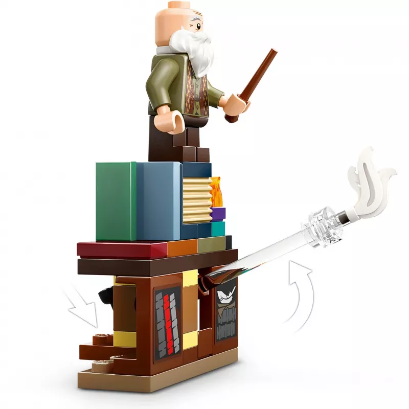 Būvēšanas komplekts LEGO Harry Potter Cūkkārpas pils Burvestību nodarbība 76442 — 204 detaļas, 3 minifigūras, vecumam 8+