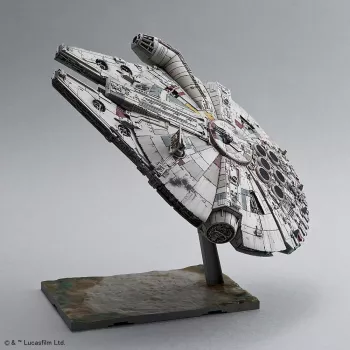 REVELL Millennium Falcon modeļa komplekts mērogā 1:144 — plastmasas kosmosa kuģa salikšana