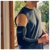 Therabody RecoveryPulse roku uzmava vienam izmēram S