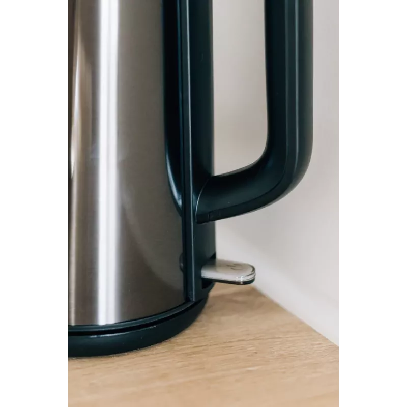 AENO EK3 elektriskā tējkanna 1.7 L 2200 W Melna