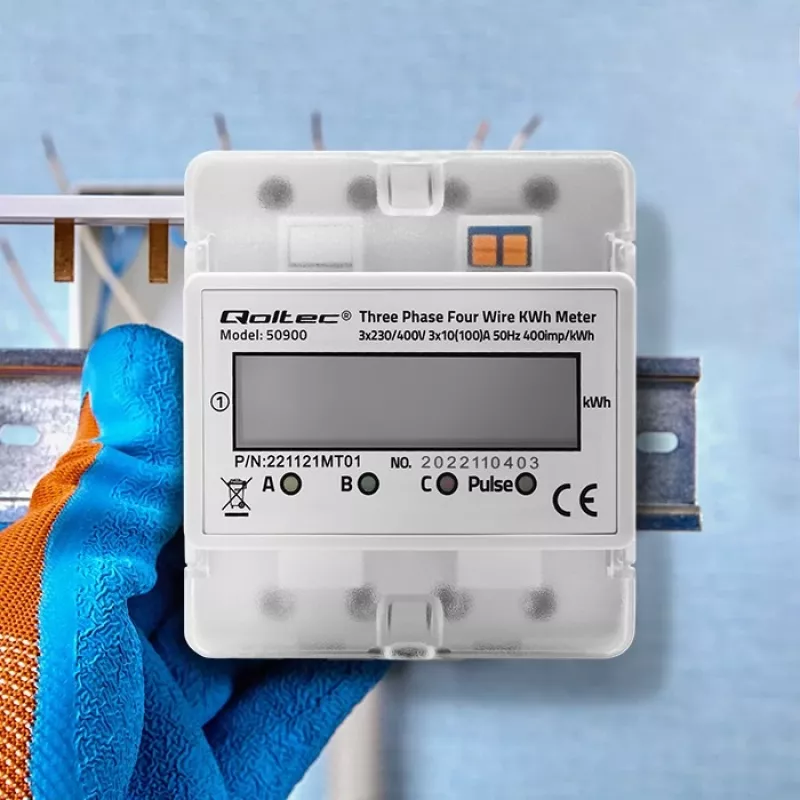Trīsfāžu elektroniskais enerģijas skaitītājs QOLTEC 50900 400V LCD 4P
