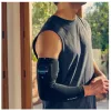 Therabody RecoveryPulse roku uzmava vienam izmēram S