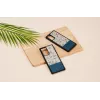 Man and wood telefona maciņš Samsung Galaxy Note 20 Ultra — zils zieds uz melna