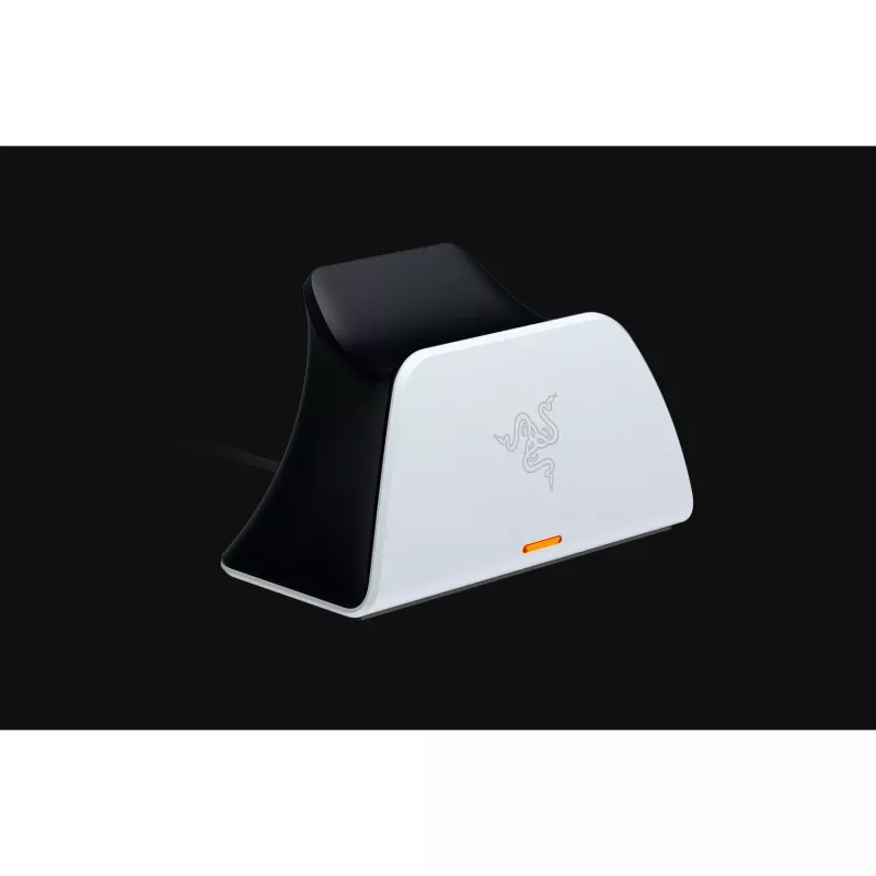 Uzlādes statīvs Razer RC21-01900100-R3U1 PlayStation 5 kontrolieriem — balts, uzlādē vienu kontrolieri, komplektā USB-C–USB-A kabelis
