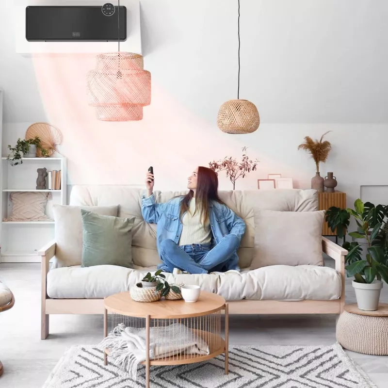 Sienas sildītājs Melns & Decker BXWSH2001E 2000W, regulējams termostats, IP22, LED displejs, tālvadība, sienas stiprinājums