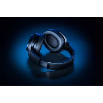 Razer Barracuda Pro austiņas ar vadu un bezvadu, galvas saite, spēlēm, USB Type-C, Bluetooth, melnas