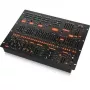 Analogais sintezators Behringer 2600 37 taustiņu pusmodulārs — monofonisks, savienojama balss