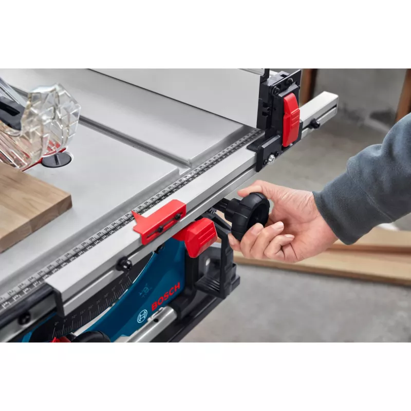 Bosch GTS 70-216 profesionālais galda zāģis, 1850 W, 216 mm asmens