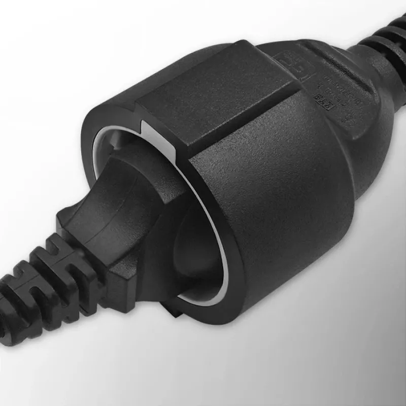Strāvas adapteris QOLTEC 53906 IEC 320 C14 uz SCHUKO 16A 250V