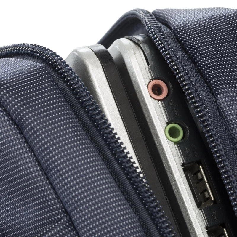 Messenger somiņa Rivacase 8221 klēpjdatoriem līdz 33,8 cm (13,3 collām) — poliesters, 0,53 kg