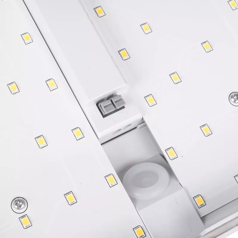 LED galda lampa MACLEAN MCE292W ar kustību sensoru, 950 lm, balta
