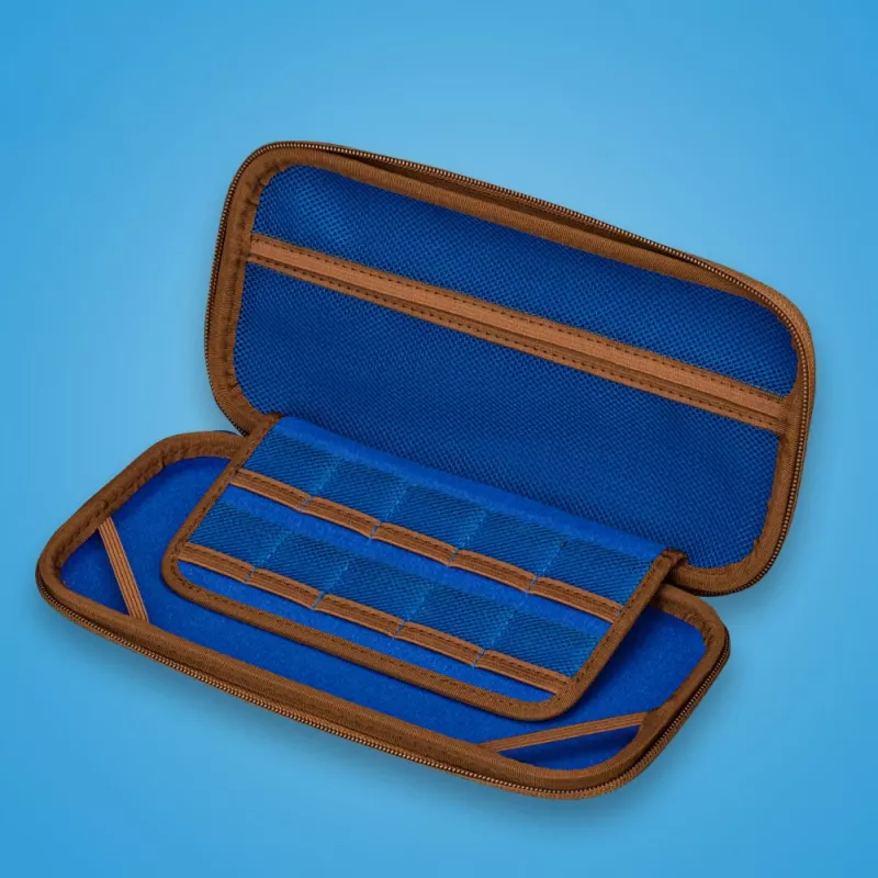 Pārnēsāšanas somiņa FR-TEC One Piece Bag Chibi Nintendo Switch Blue Brown balta