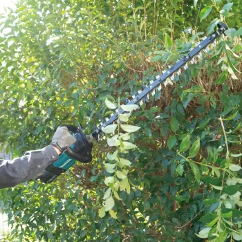 Makita UH007GD201 elektriskais dzīvžoga griezējs ar dubulto asmeni 5,2 kg