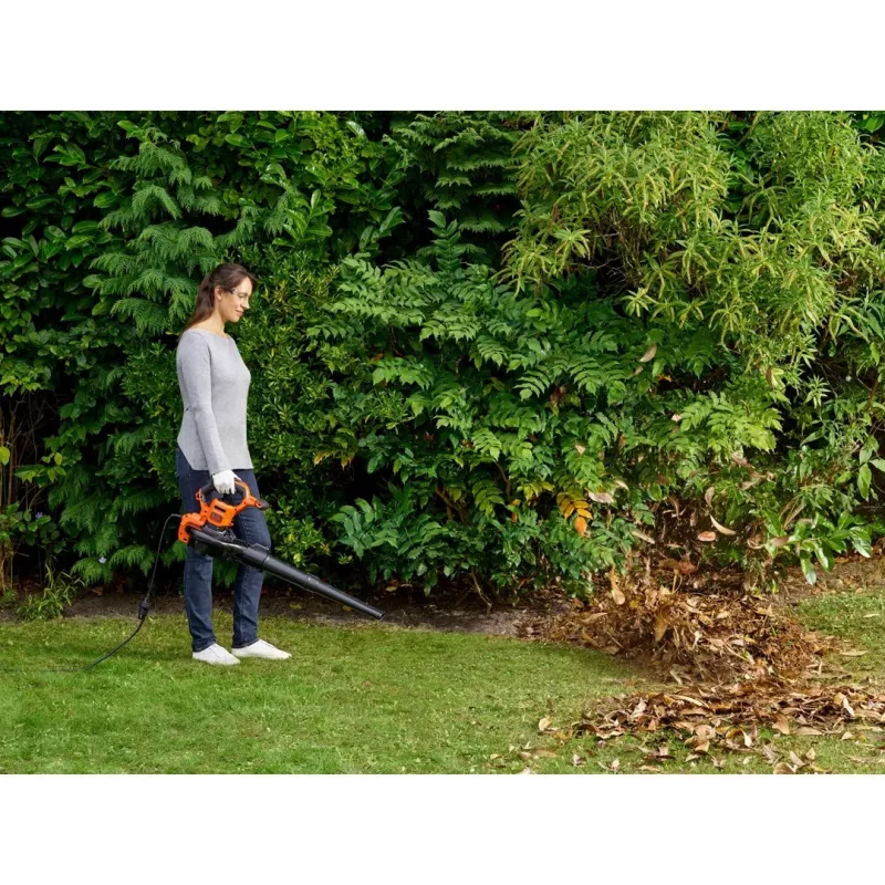 Lapu pūtējs Black & Decker BEBLV300-QS