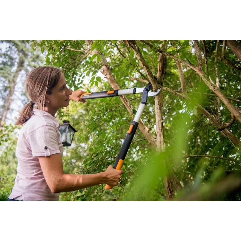 Fiskars SmartFit teleskopiskais dārznieka zaru griezējs 915 mm L86 melns oranžs (1013564)