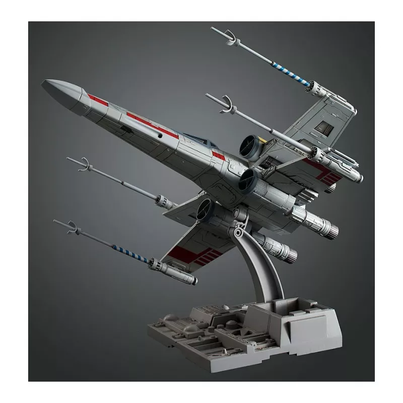 Atspoles modeļa montāžas komplekts REVELL mērogā 1:72 — X-Wing Starfighter, garums 100 mm