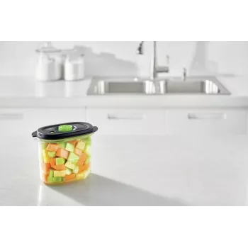 Pārtikas uzglabāšanas konteiners FoodSaver FFC023X 1,8 L ovāls Tritan, melns caurspīdīgs, vakuuma sūknis, mazgājams trauku mazgājamajā mašīnā