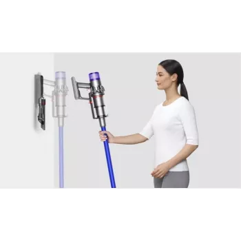 Stick vacuum Dyson V11 Fluffy 2-in-1, bezvadu, 185 AW ievelces jauda, 60 min darbības laiks, 0,76 L putekļu tvertne