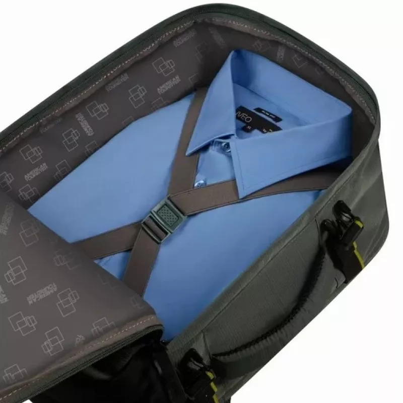 Pārnēsājama mugursoma American Tourister Take2Cabin MS Wizz Air aviokompānijai - tumši zaļa