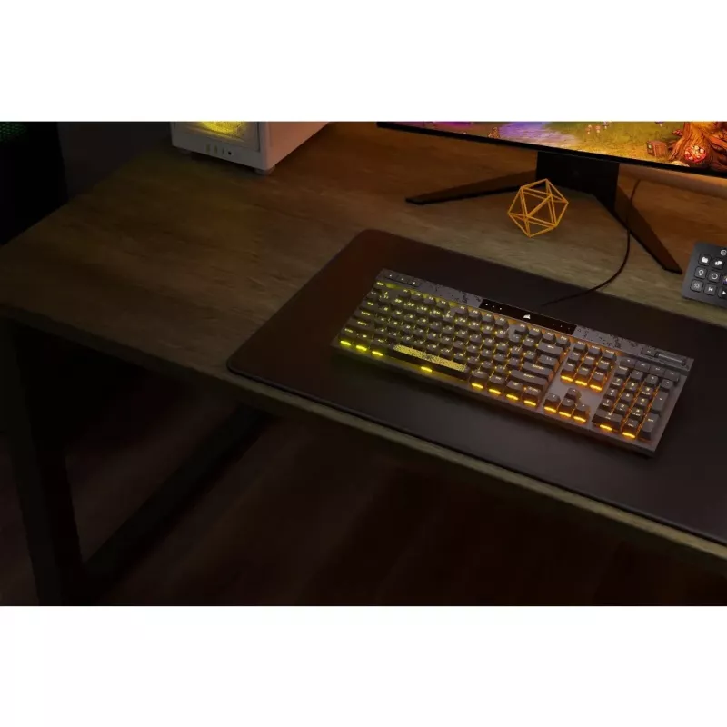 Corsair K70 MAX klaviatūra Spēļu USB Vācu Melna