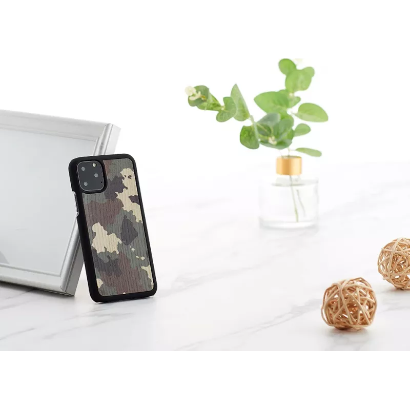 Viedtālruņa maciņš man and wood iPhone 11 Pro — maskēšanās melns aizsargapvalks