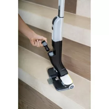 Stick vacuum Karcher FC 4-4, 2.5 Ah Li‑Ion baterija, dry & wet cleaning, 30 cm roller brush, Melns/pelēka