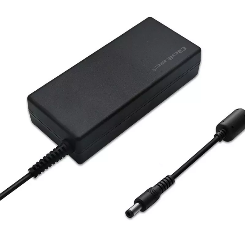 Galddatora barošanas bloks QOLTEC 60W 12V 5A pārnēsājamām ierīcēm