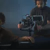 Rokas kameras stabilizators DJI RS 4 Pro Combo Melns Oglekļa šķiedra 13h akumulators