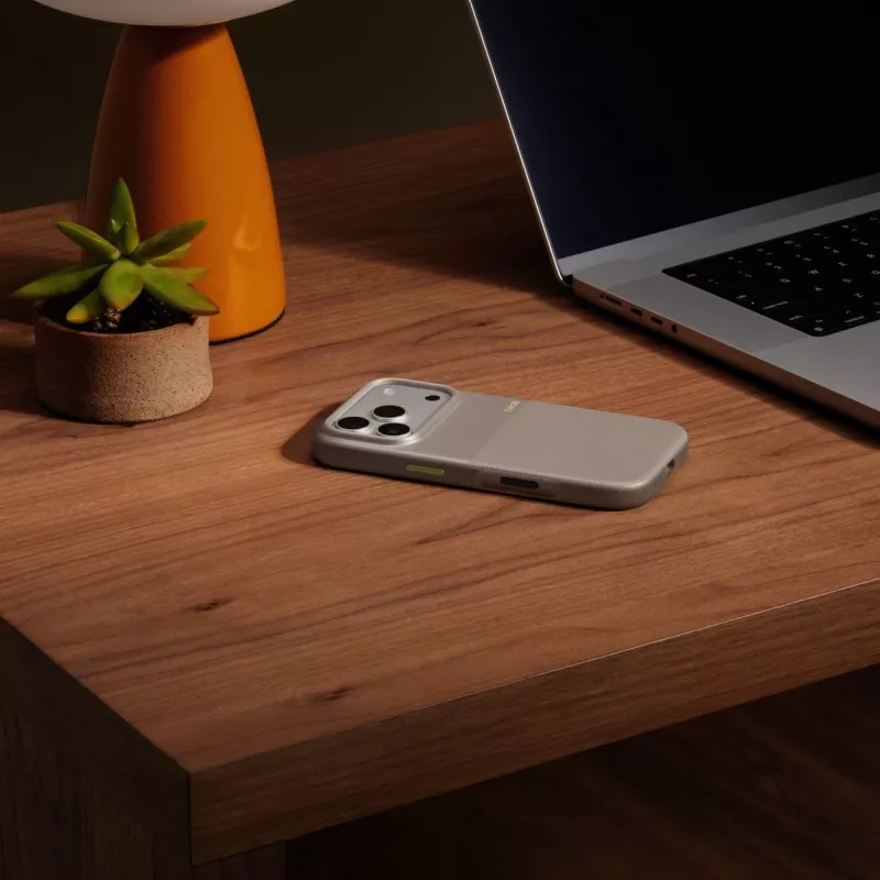 Cover Apple Beats iPhone 17 Pro Rugged Case MagSafe Camera Control pelēka