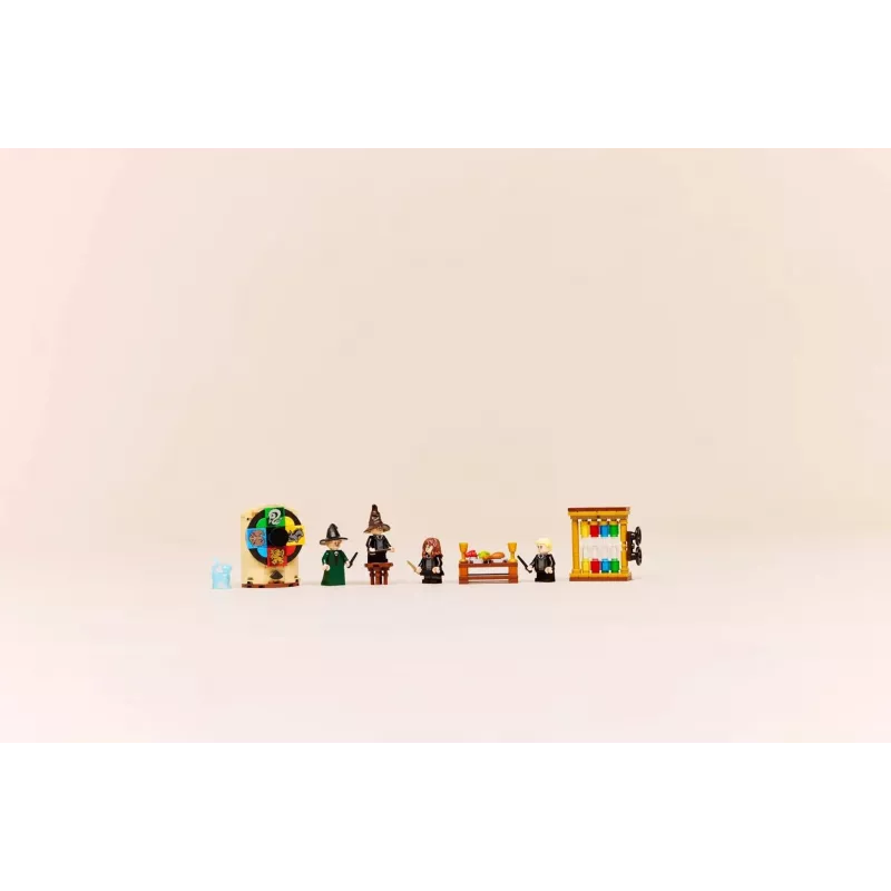 LEGO HARRY POTTER 76460 Hārvardas pils - Šķirošanas cepures ceremonija