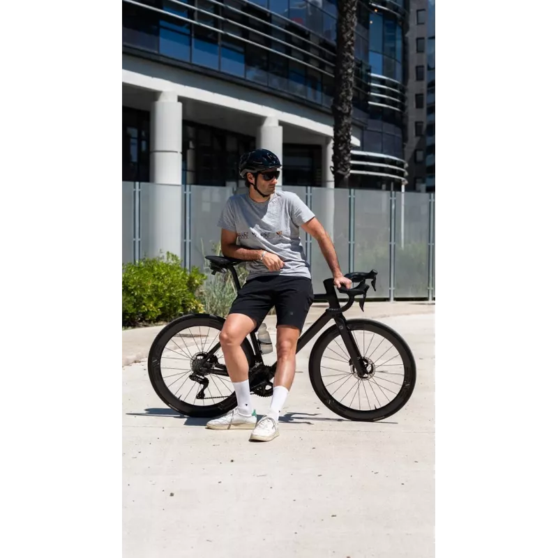 Velosipēda ķivere HJC CROSSER melna M izmērs — ceļu un pilsētas riteņbraukšanas aizsargķivere