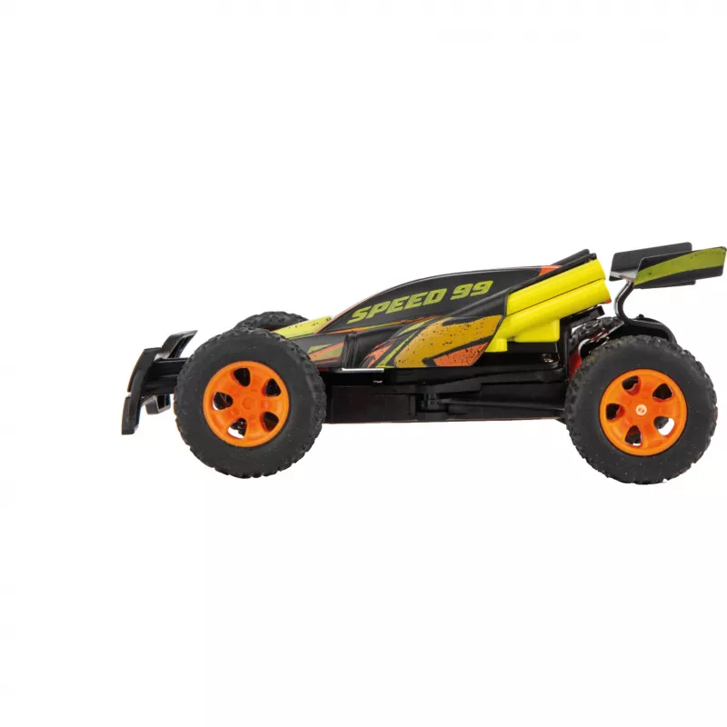 RC ātrgaitas automašīna ar tramplīnu