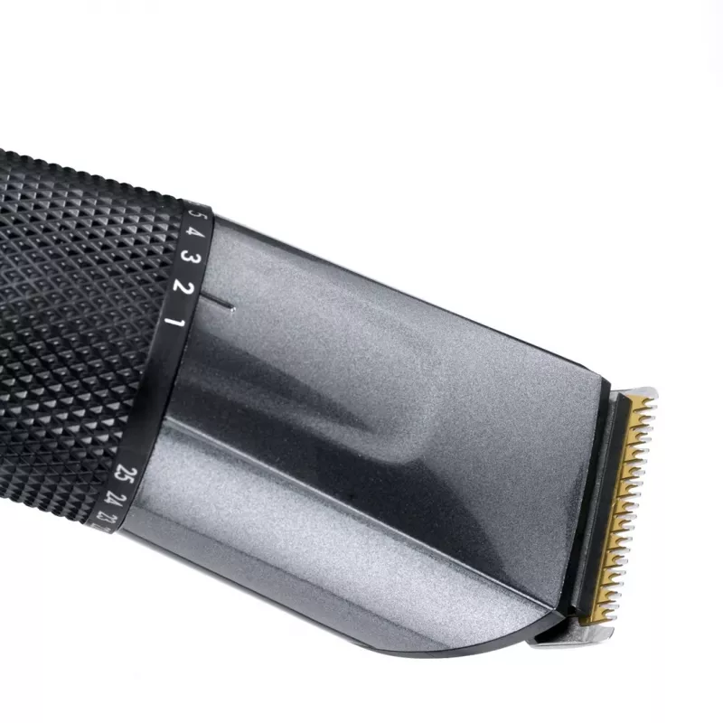 Matu trimmeris BABYLISS E976E — bezvadu, uzlādējams, 26 garuma soļi, 0,5 mm–25 mm, 40 mm asmens, titāna/nerūsējošā tērauda asmeņi, 60 min darbības laiks