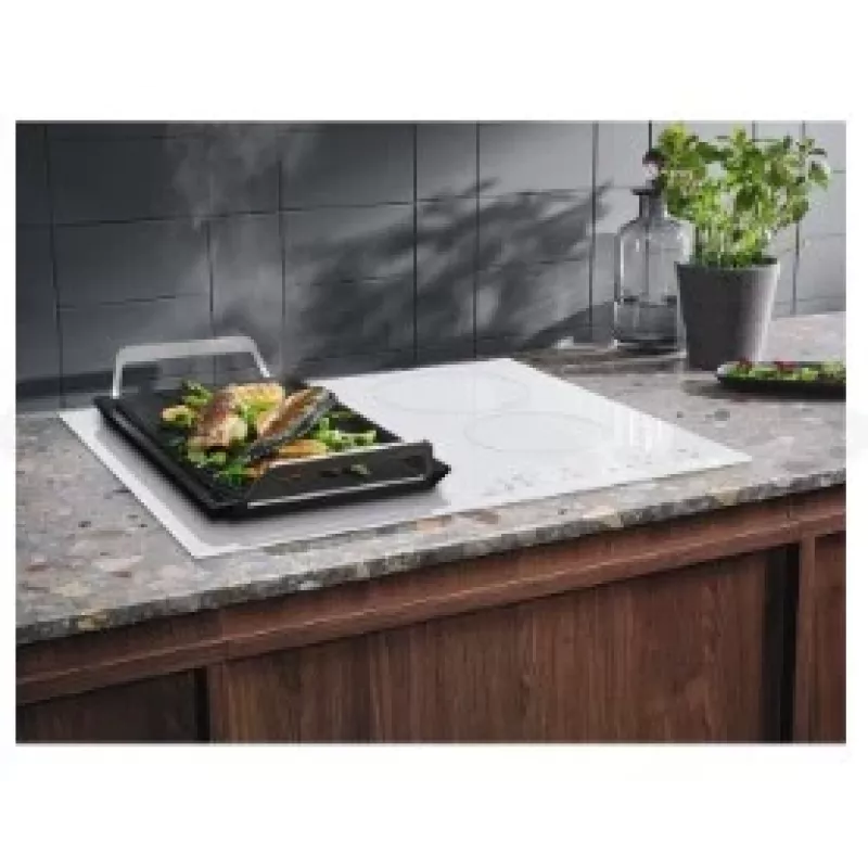 Electrolux LIV63431BW balta iebūvējamā 59 cm zonu indukcijas plīts 4 zonām