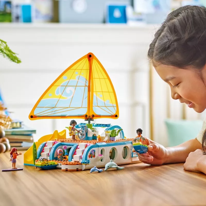 LEGO Friends spēļu komplekts Ceļojumu laivas piedzīvojums 42664 — 685 detaļas, 4 mini-lelles, vecumam 8+, 260×190×320 mm